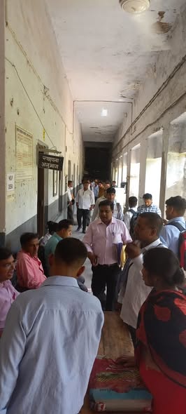 Candidates registering at an Agravan placement drive in Agra