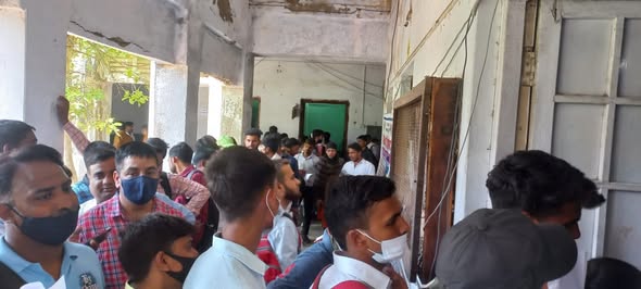 Candidates gathered at an Agravan job fair
